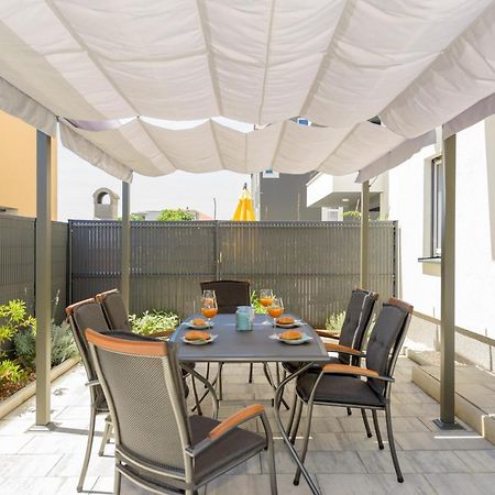 New, Private Heated Swimming Pool, Free Parking, Trogir Centar Lägenhet Exteriör bild