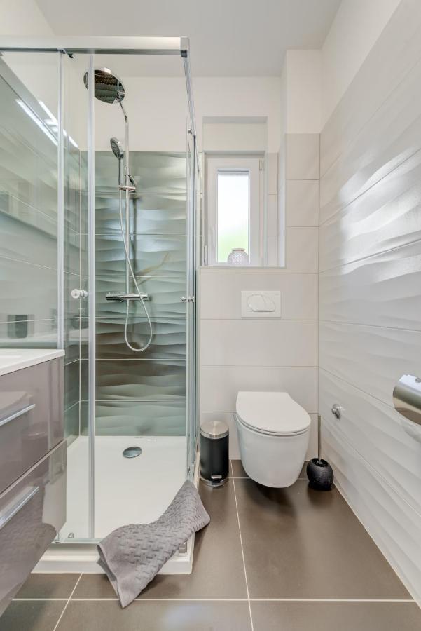 New, Private Heated Swimming Pool, Free Parking, Trogir Centar Lägenhet Exteriör bild