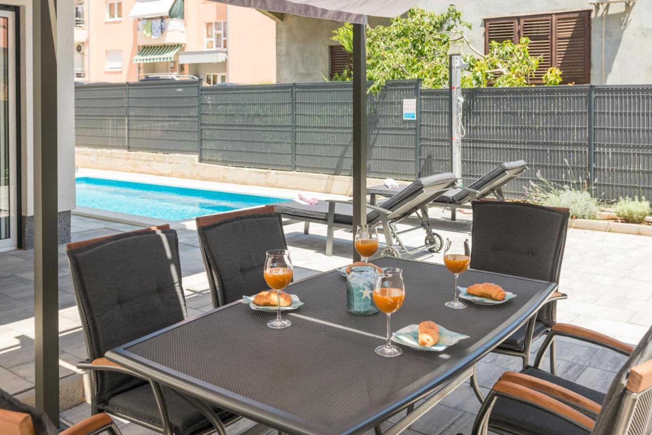New, Private Heated Swimming Pool, Free Parking, Trogir Centar Lägenhet Exteriör bild