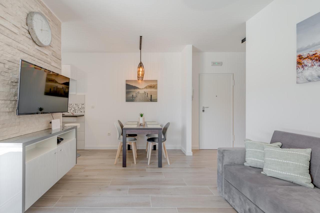 New, Private Heated Swimming Pool, Free Parking, Trogir Centar Lägenhet Exteriör bild