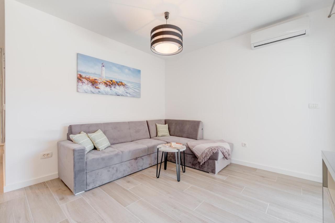 New, Private Heated Swimming Pool, Free Parking, Trogir Centar Lägenhet Exteriör bild